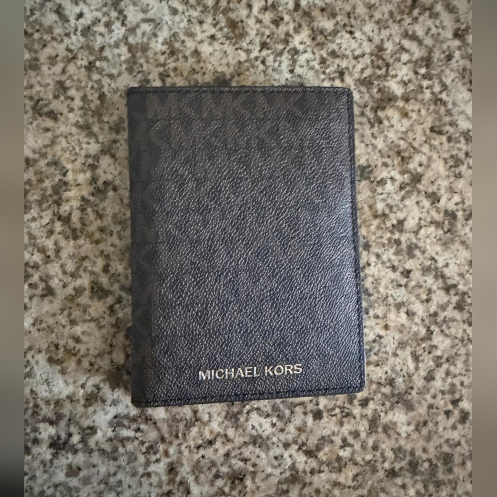 Michael Kors Men's Black Leather Passport Holder